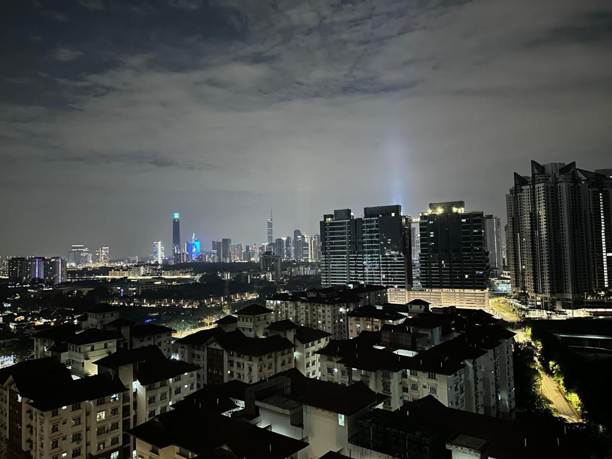 Reizz Residence By Perkasa كوالالمبور المظهر الخارجي الصورة